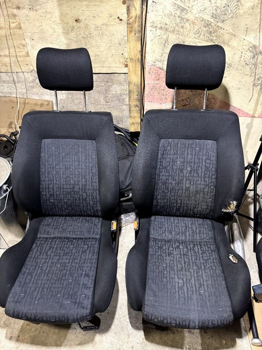 Комплект сидінь рекаро на пасат(б3, б4), гольф, джета, чері амулет