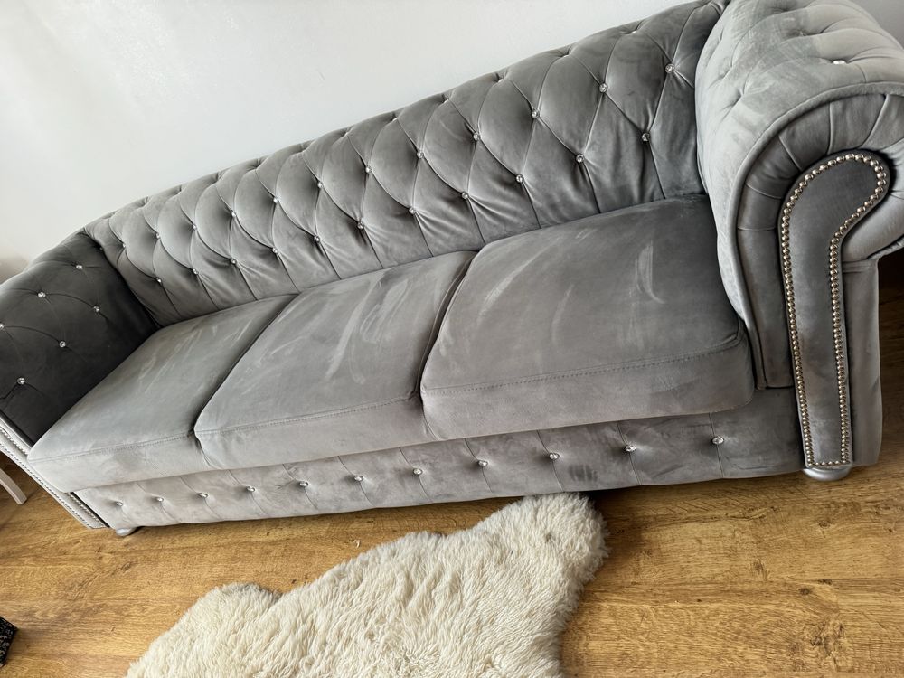 Sofa chesterfield