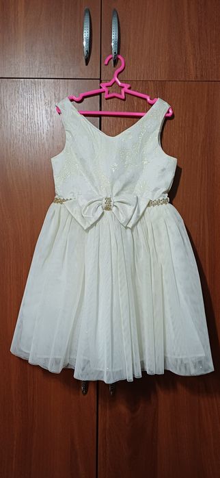 Святкове платтячко на дівчинку 5 років