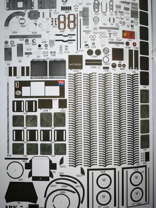 Model kartonowy Answer 7/2019: ciągnik artyleryjski FORD QUAD FAT-2