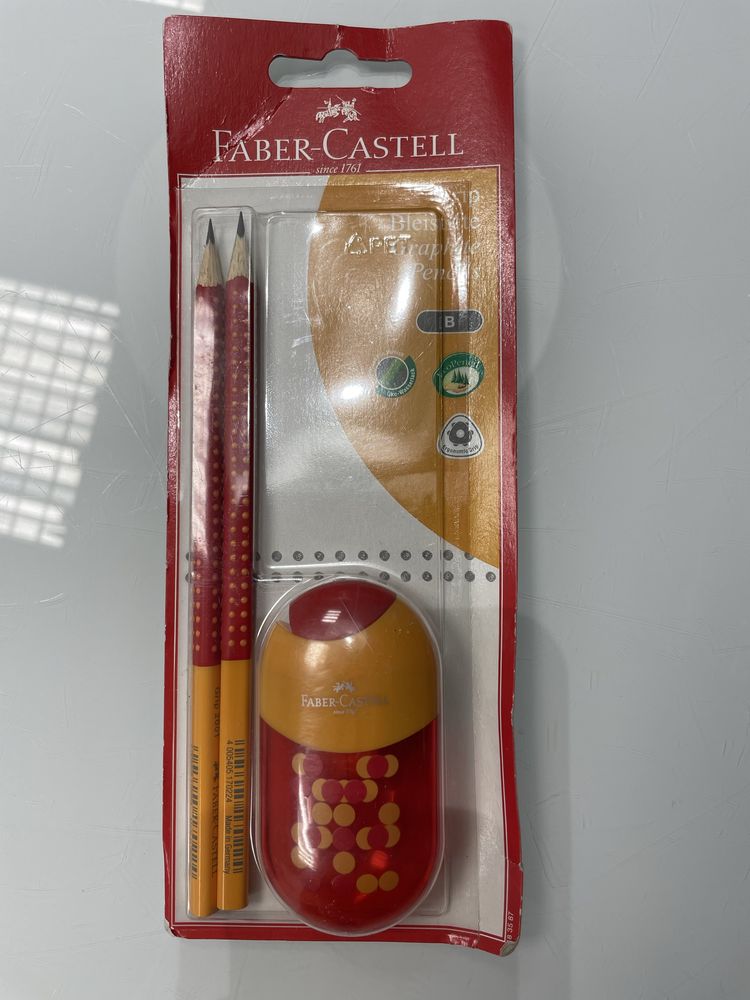 Faber Castell zestaw ołówki+temperówka, pędzelki