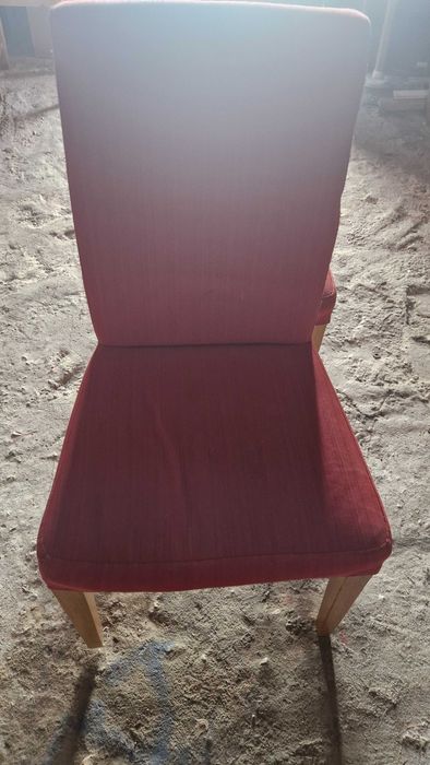 3 Cadeiras Ikea usadas em bom estado vermelhas