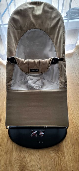 Bujaczek babybjorn
