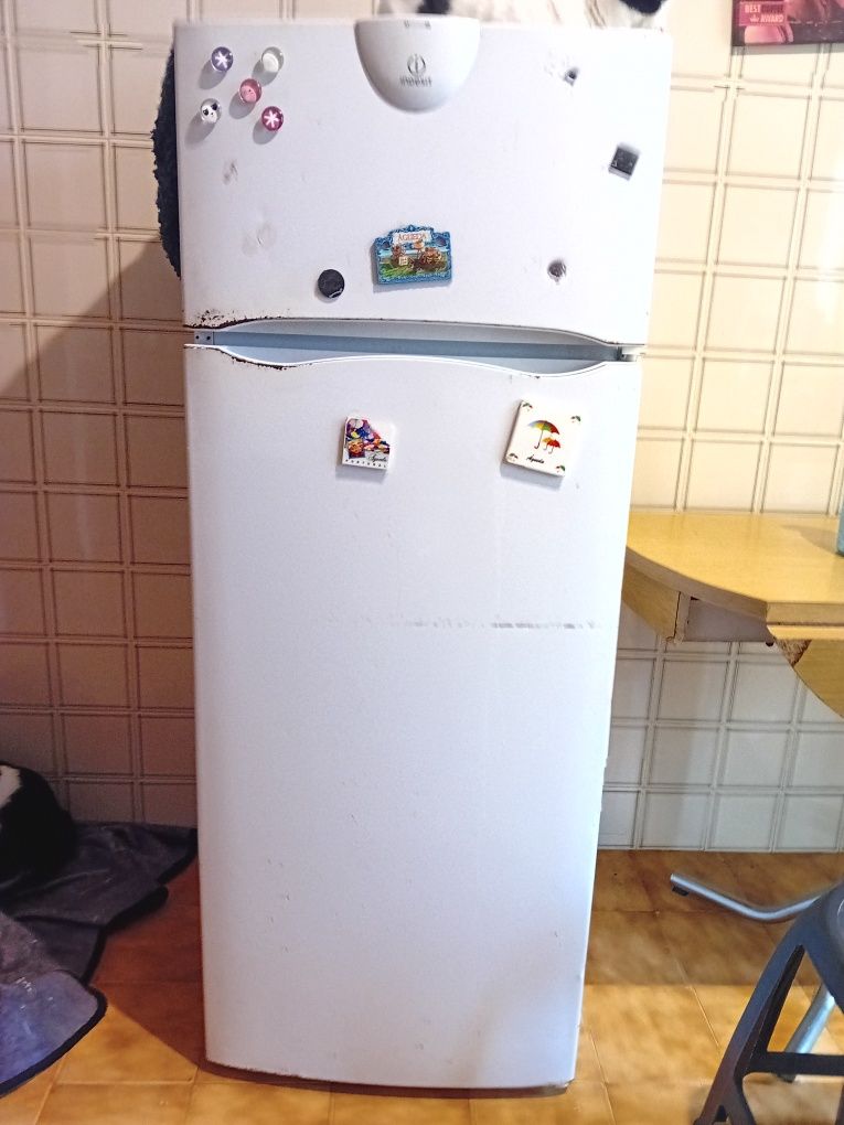 Frigorífico Indesit