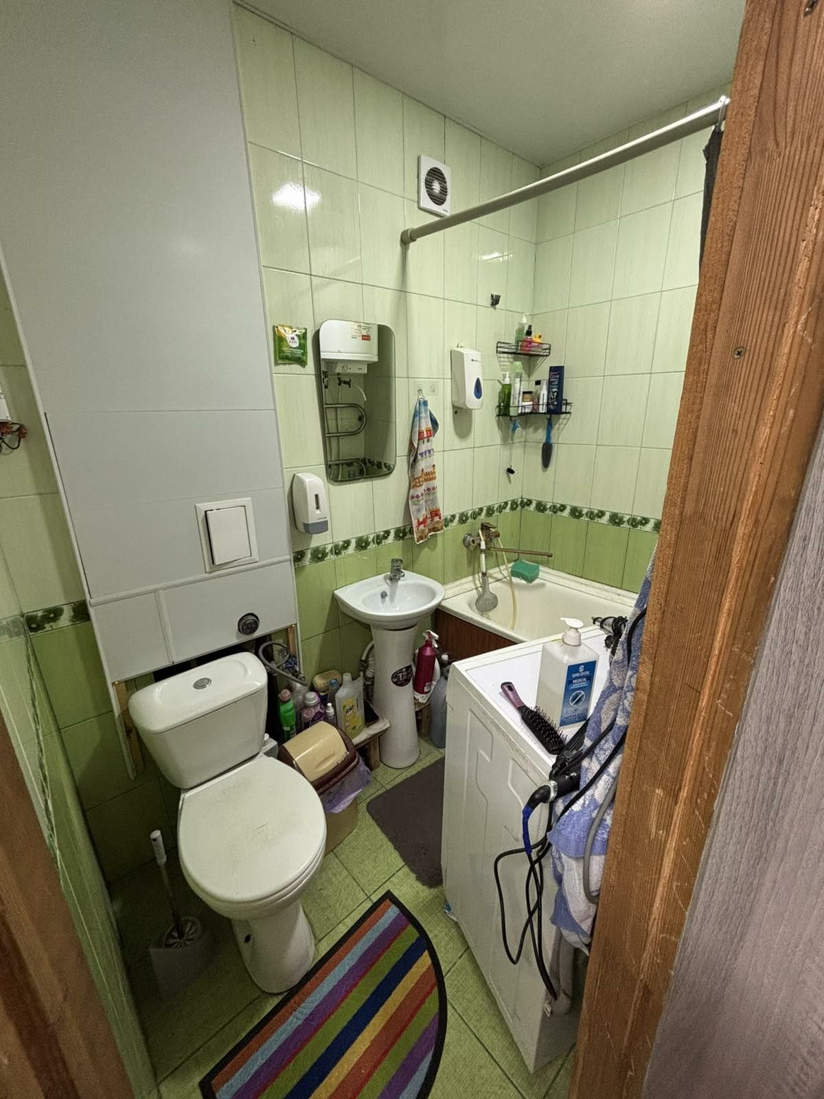 Продам двух кімнатну квартиру