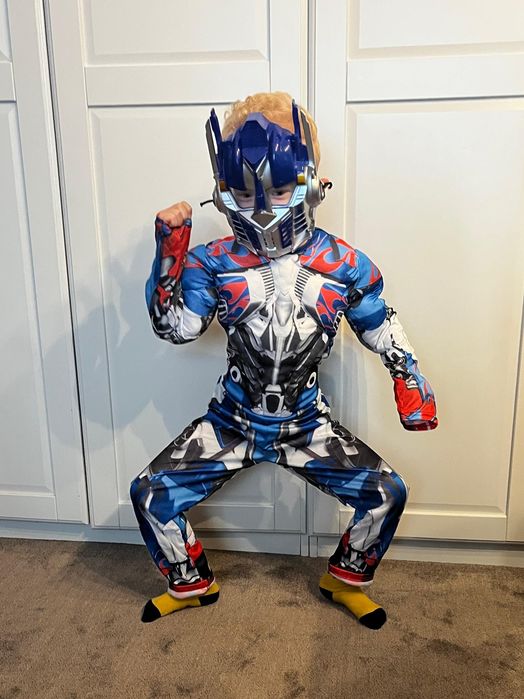 Kostium dla dziecka rozm. 110