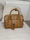 MCM Ella Boston Bag kuferek z paskiem