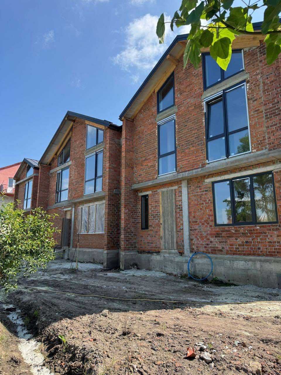 Продаж спареного котеджу, вул.Стрийська
