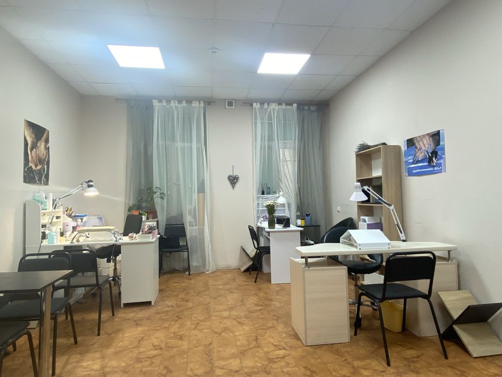 Оренда кабінета с кушеткою в салоні. Київ Центр
