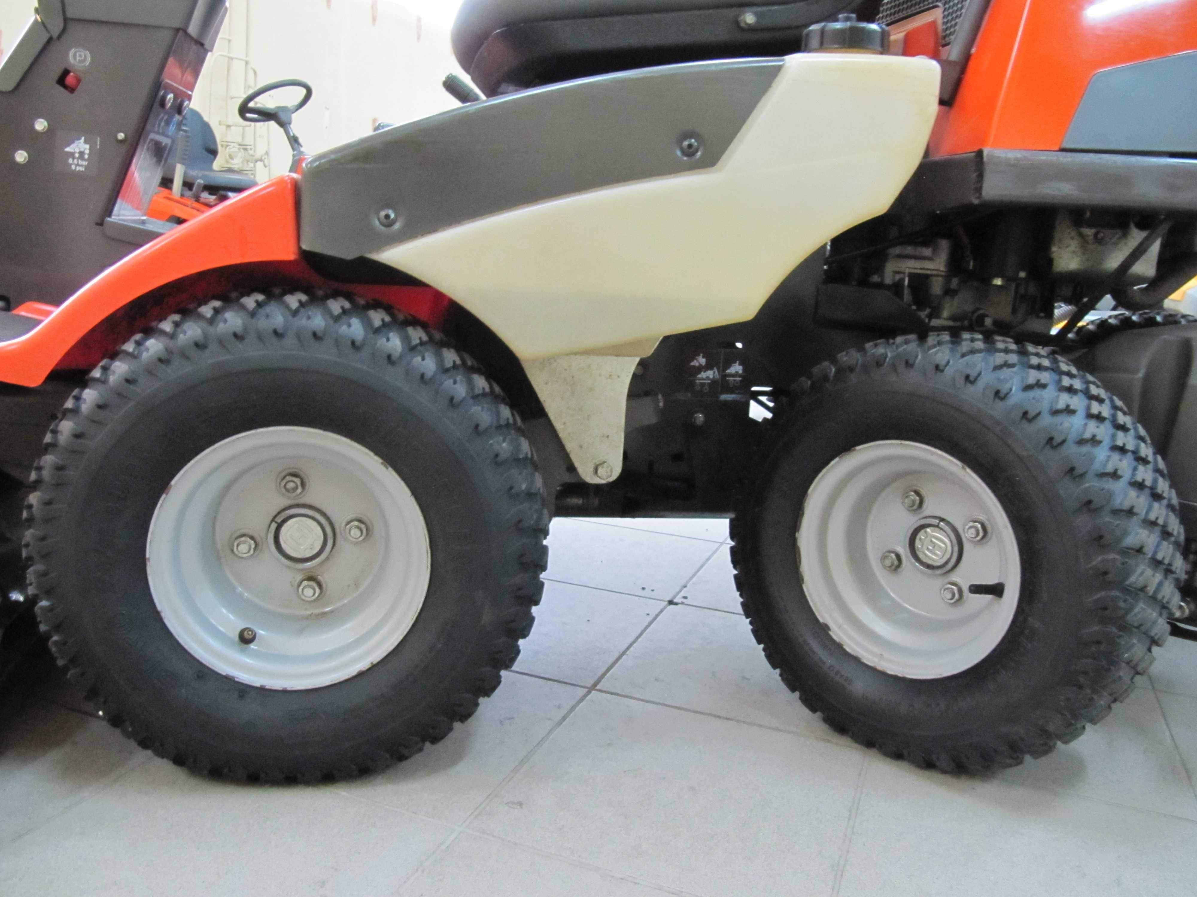 Traktorek Kosiarka Rider Husqvarna R 422Ts 4X4 2018r 440mtg
