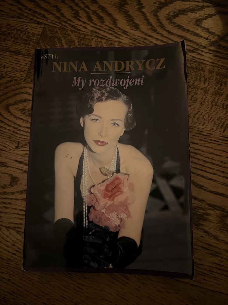 Nina Andrycz My rozdwojeni