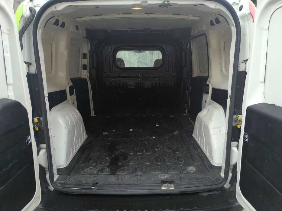 Fiat Doblo l1h1 Klima Salon Polska 1 wł. rok 2013 dobra kondycja