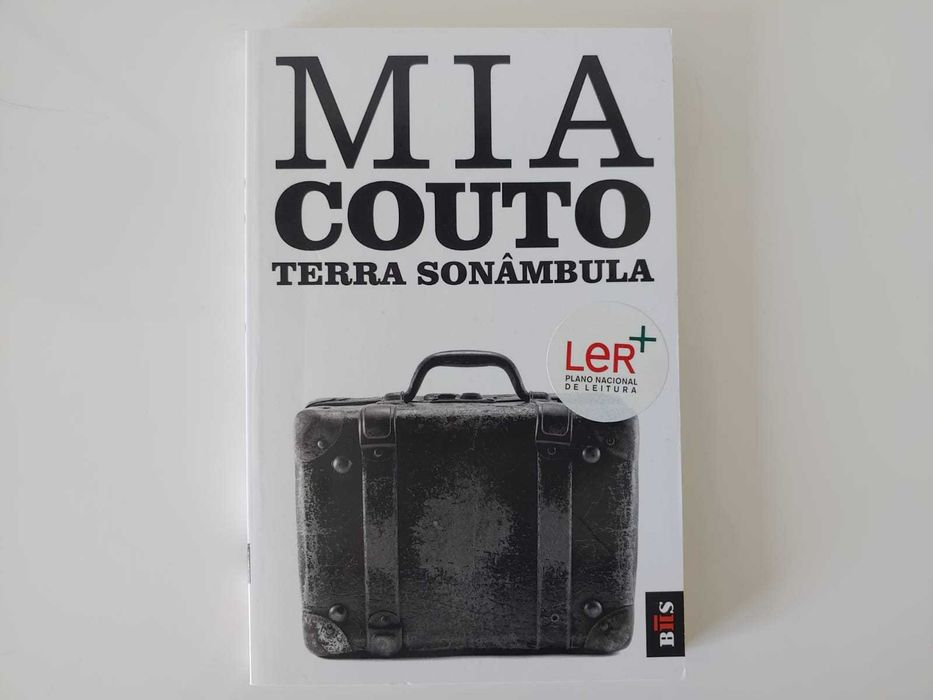 Terra Sonâmbula de Mia Couto