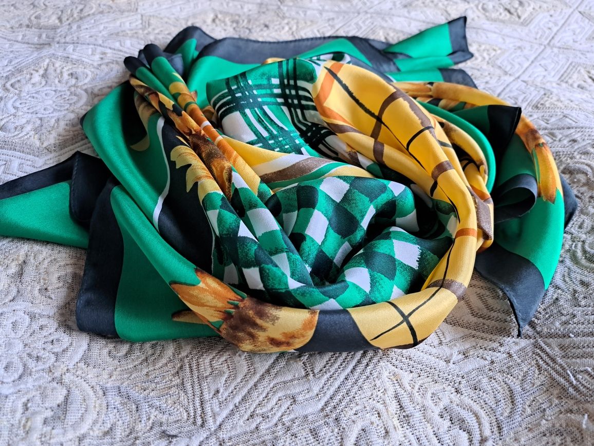 Silk Scarf Квіти. Винтаж.