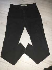 Czarne spodnie 42
