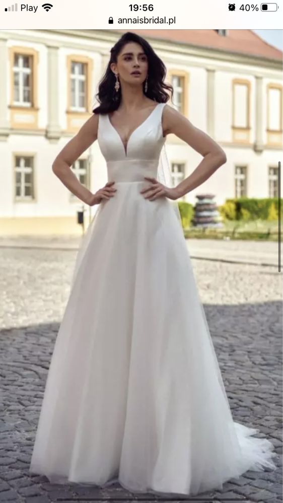 Suknia ślubna Annais Bridal model Cora 40 gładka satynowa klasyczna