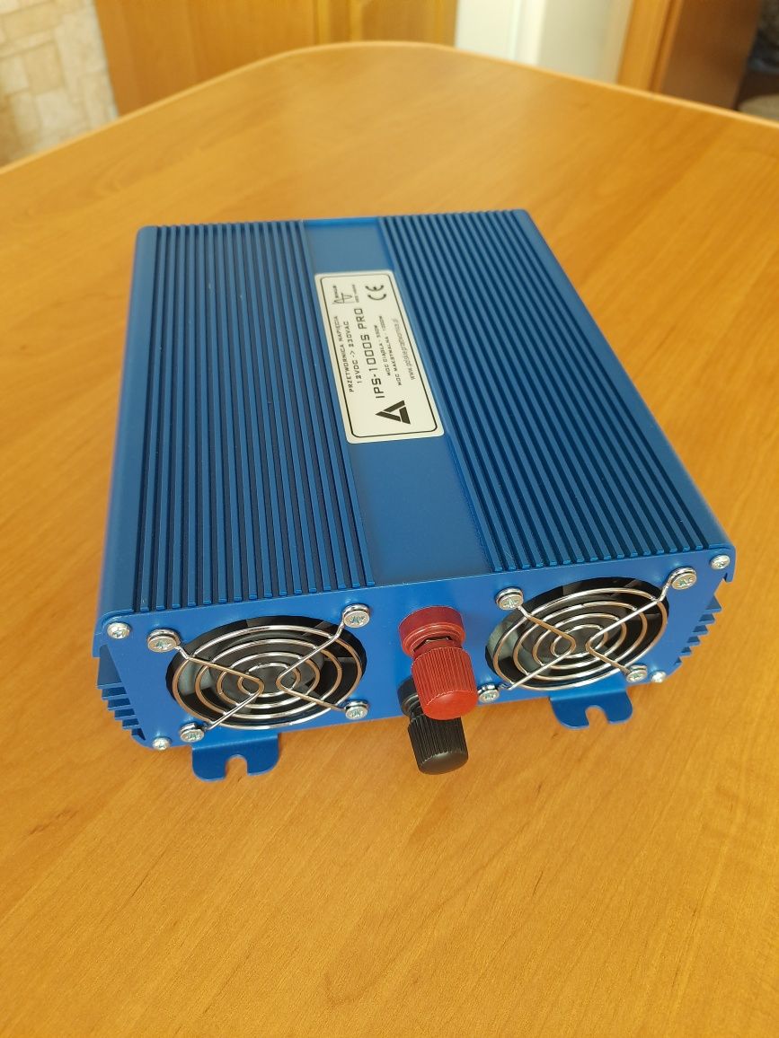 Інвертор чиста синусоїда AZO IPS-1000-S PRO 12/230V ECO MODE