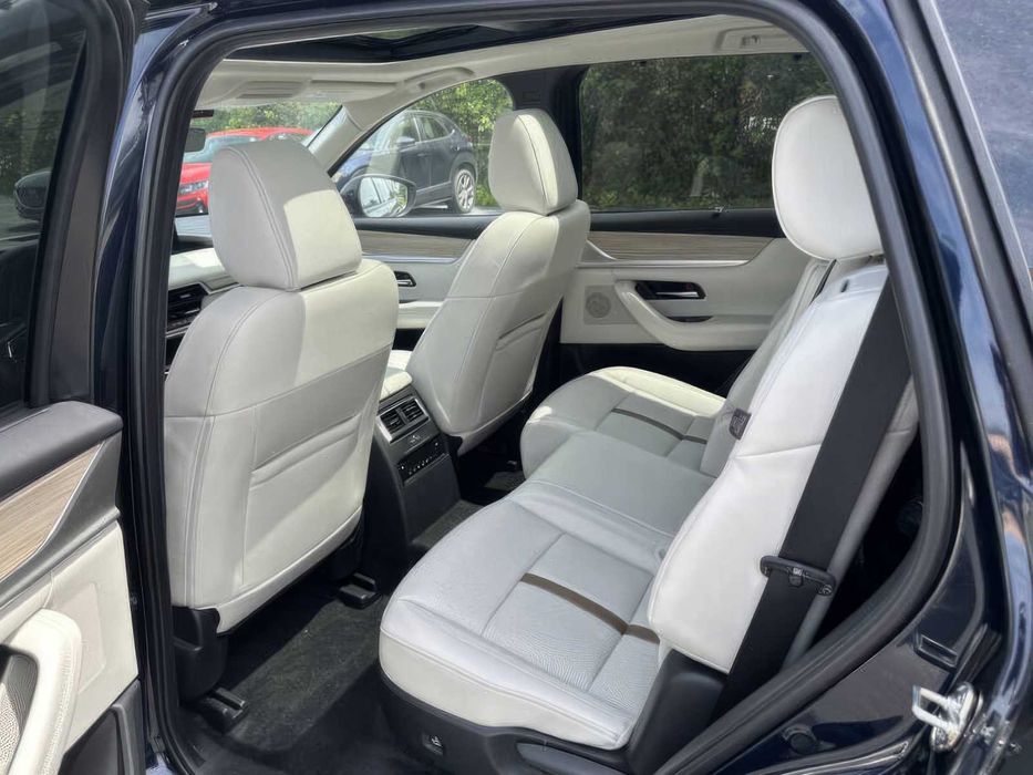 Mazda CX-90      2025