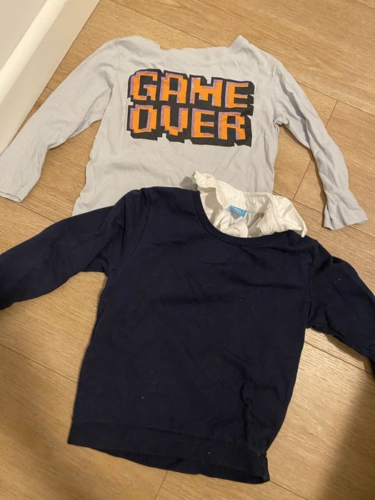 Zestaw ubrań 104-110 t-shirty, bluzki, nowe spodnie