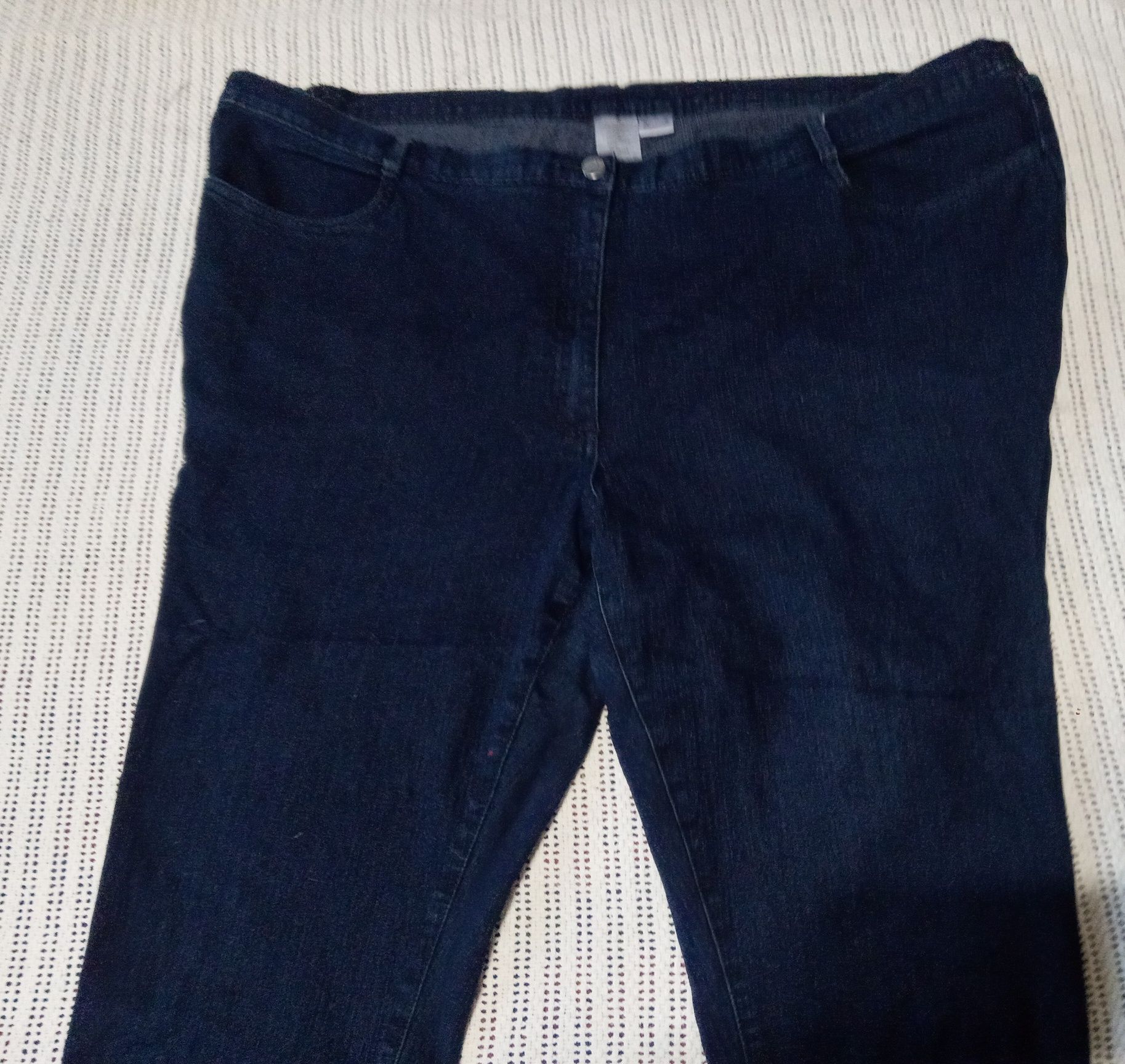 Женские джинсовые бриджи-56-58 размер