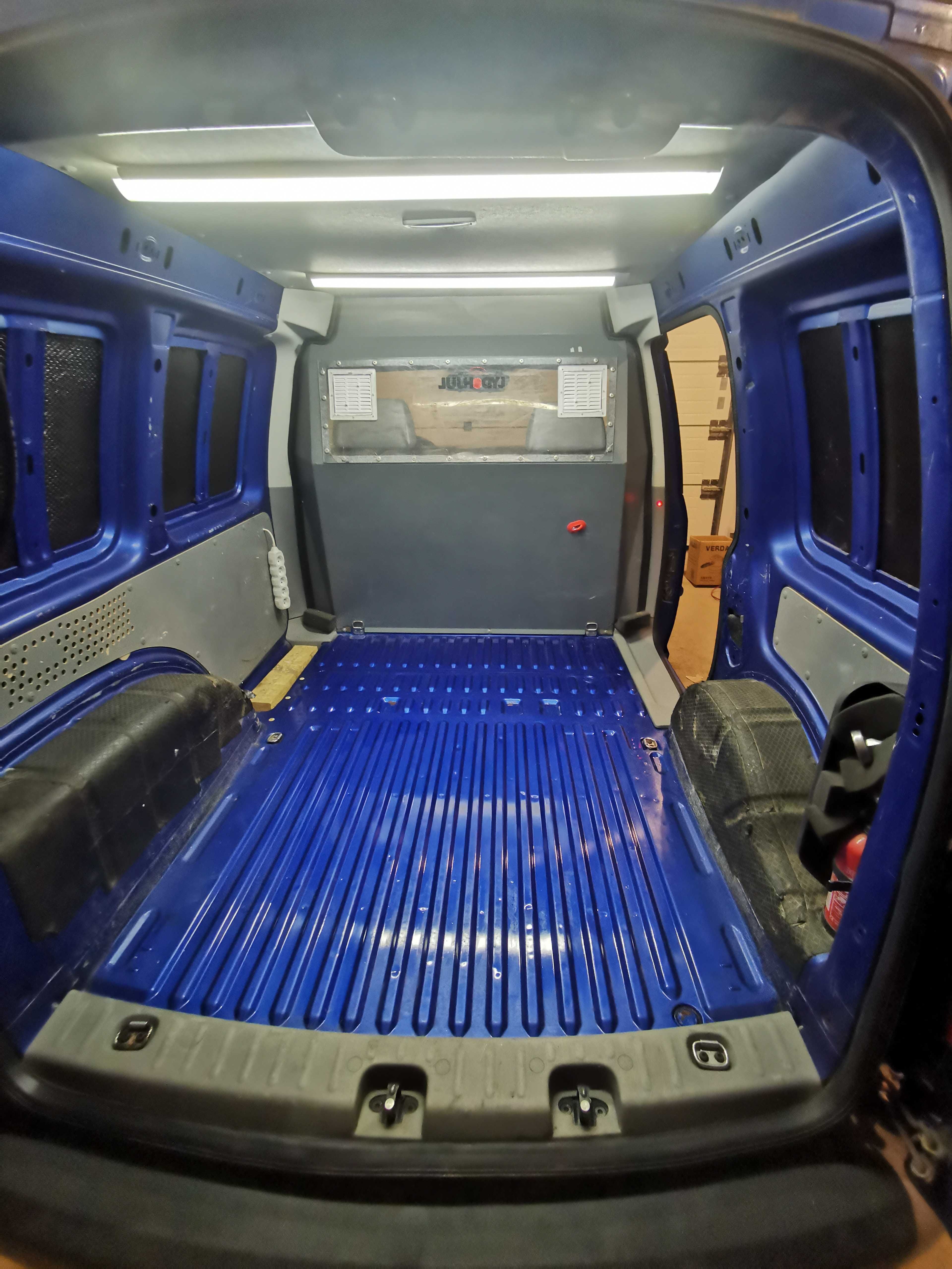 Vw Caddy 1.9. TDI BLS Skrzynia 6 Webasto Klima Klimatyzacja