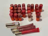 Блиски та помади для губ Clarins