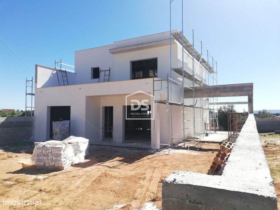 Moradia T4 em Ourém