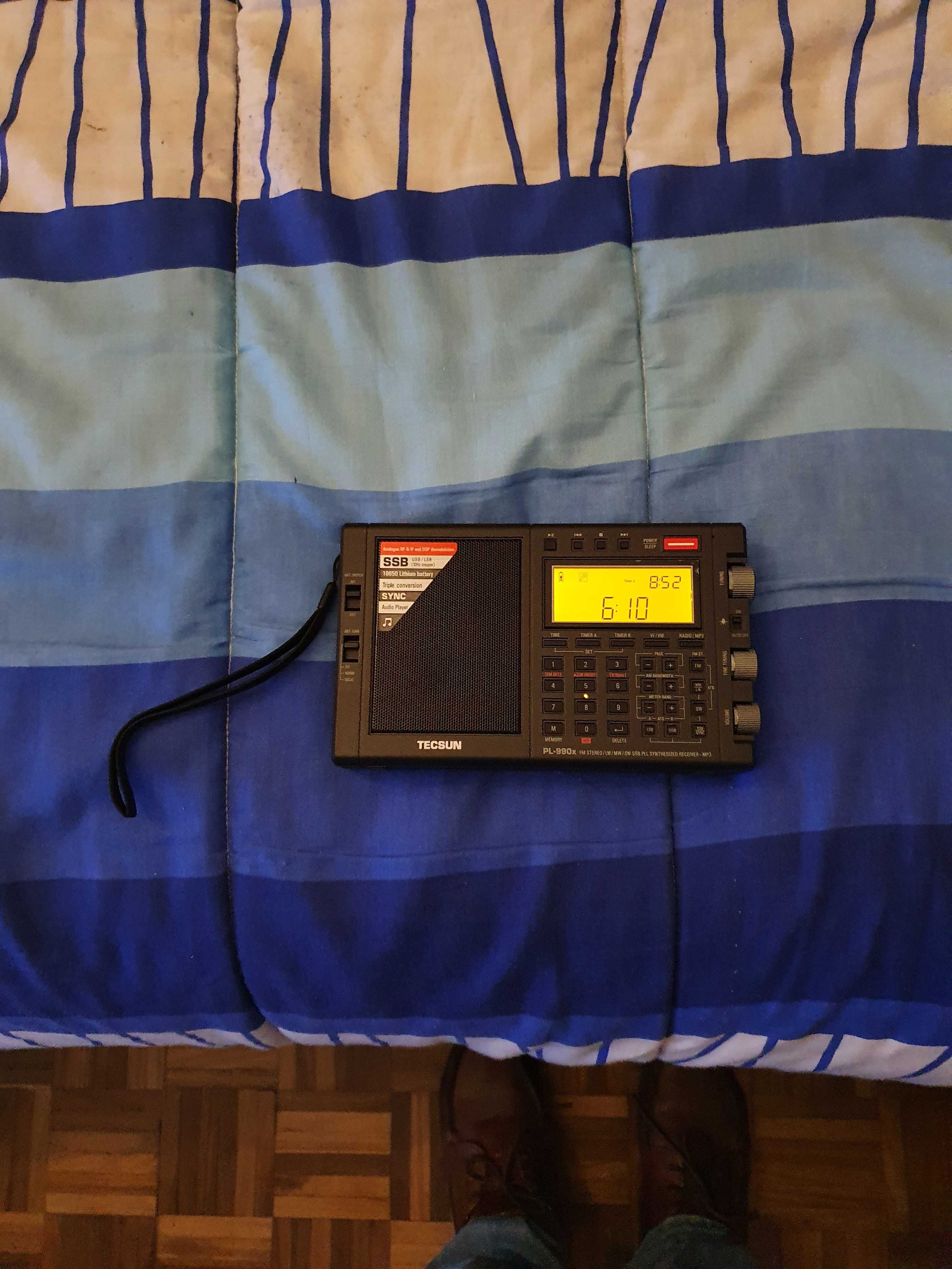 Tecsun PL-990X Rádio
