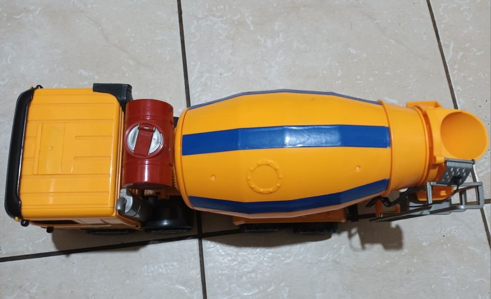 Auto betoniarka budowlana 39 cm