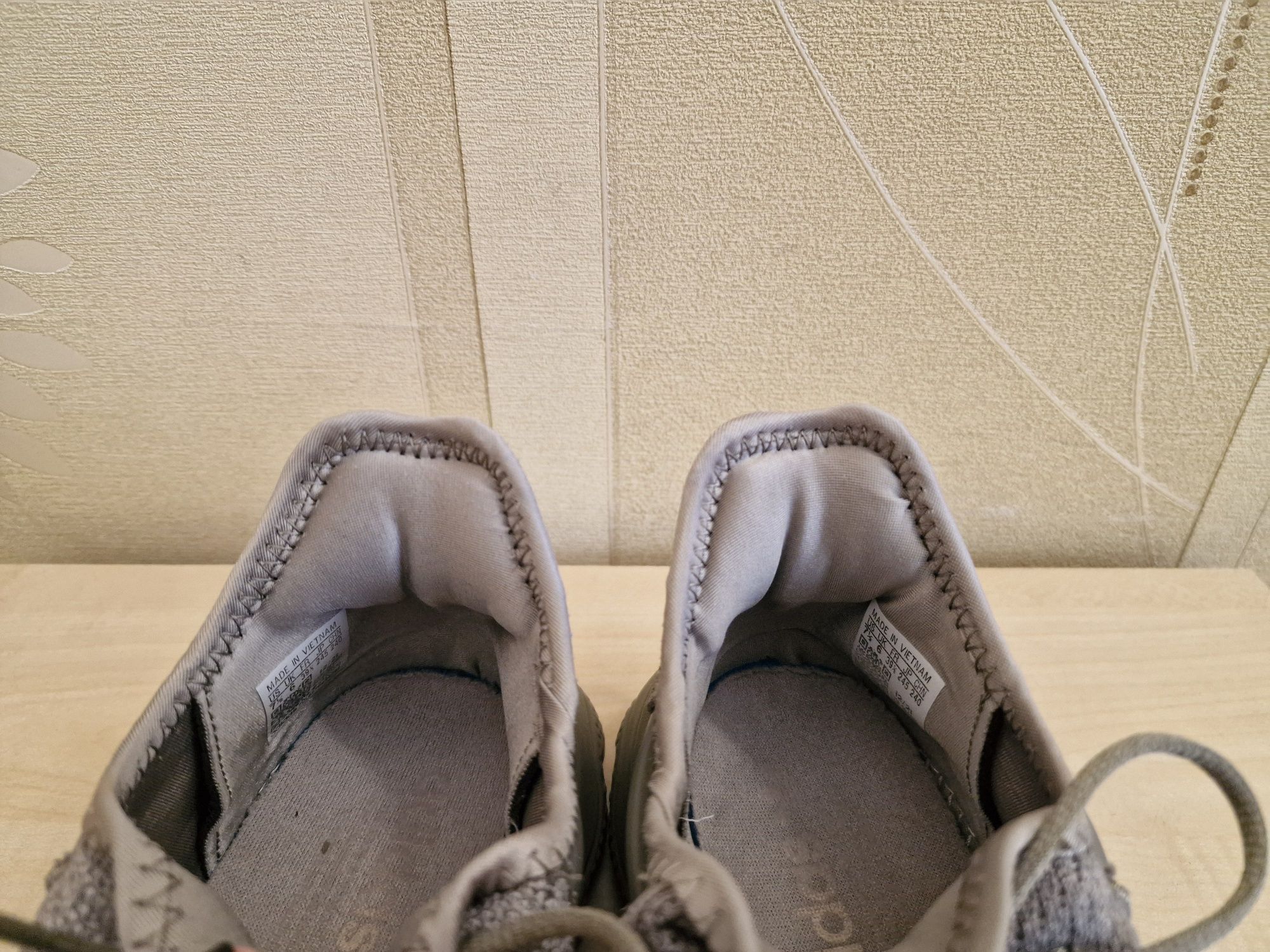 Кросівки Adidas Ozweego Knit оригінал розмір 39 1/3