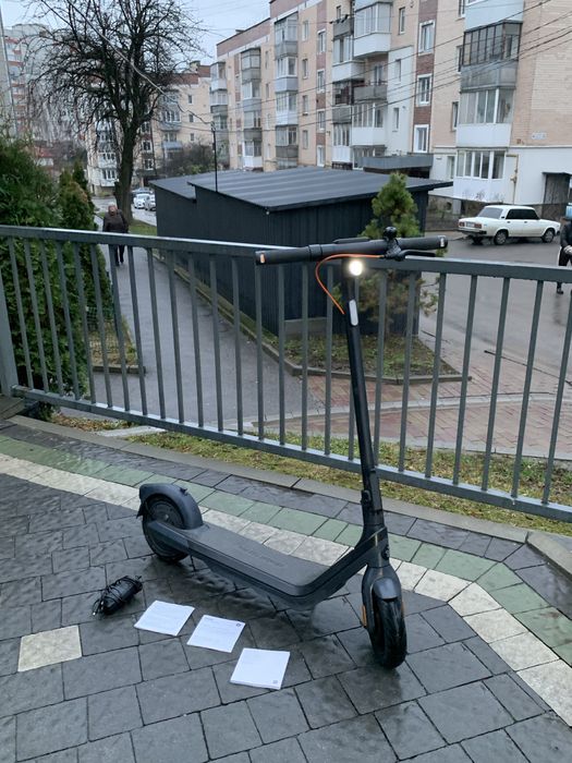 Електросамокат ninebot e2 pro