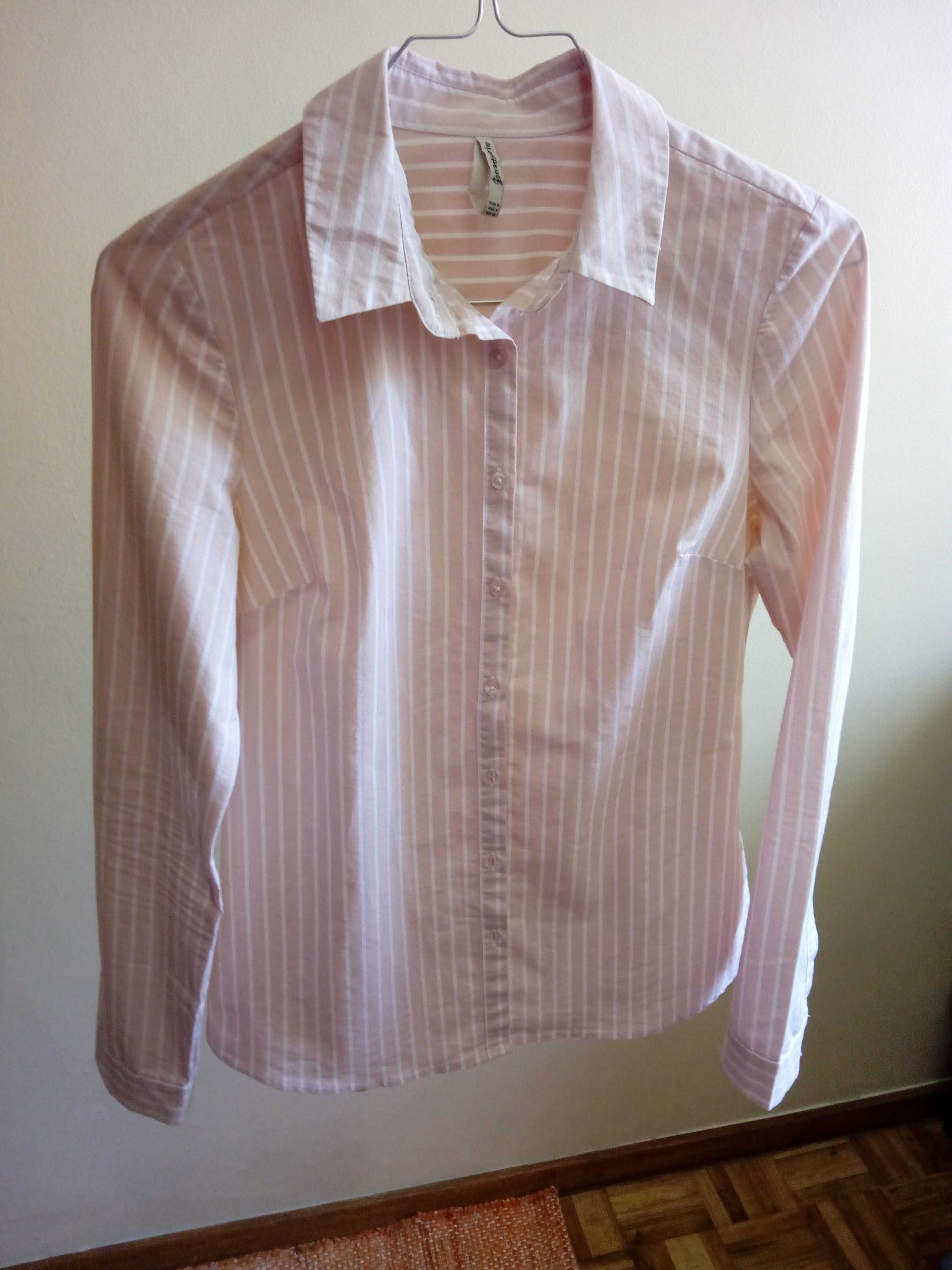 Camisa às riscas rosa / branca (Stradivarius)