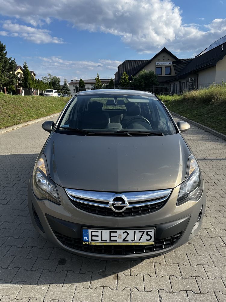 Opel Corsa D polski salon