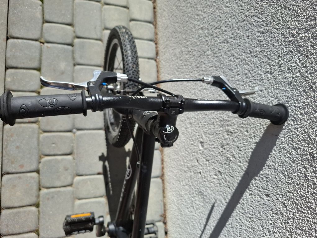 Rower KUbikes 16L lekki czarny