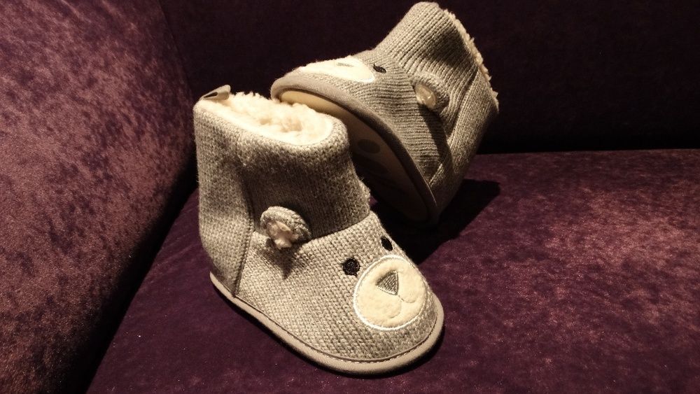 PRIMARK BUTY szare myszki plusz wkładka 11,5 cm 9-12 m-cy NOWE