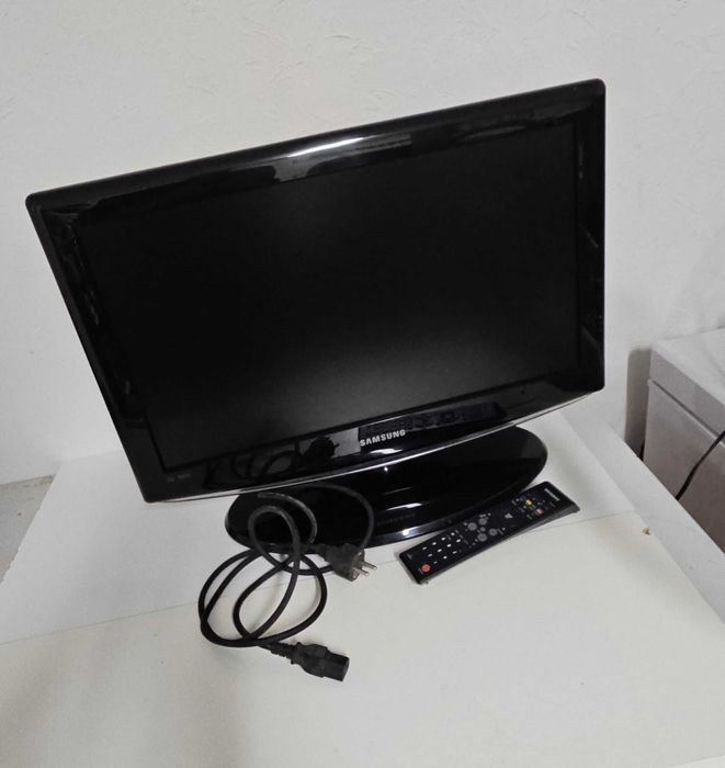 Monitor Samsung 23”  LE23R81B Telewizor Używany sprawny