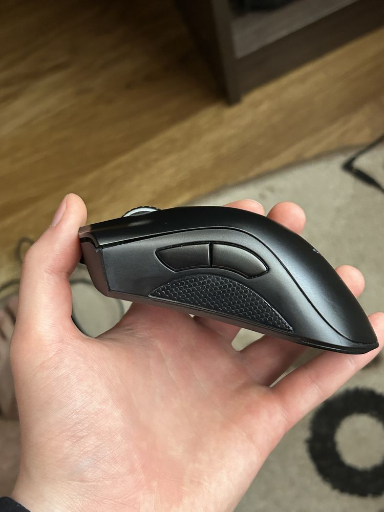 Мышка razer deathadder essential