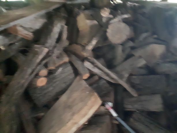 Drewno opałowe kawałki suche dąb akacja jesion olcha
