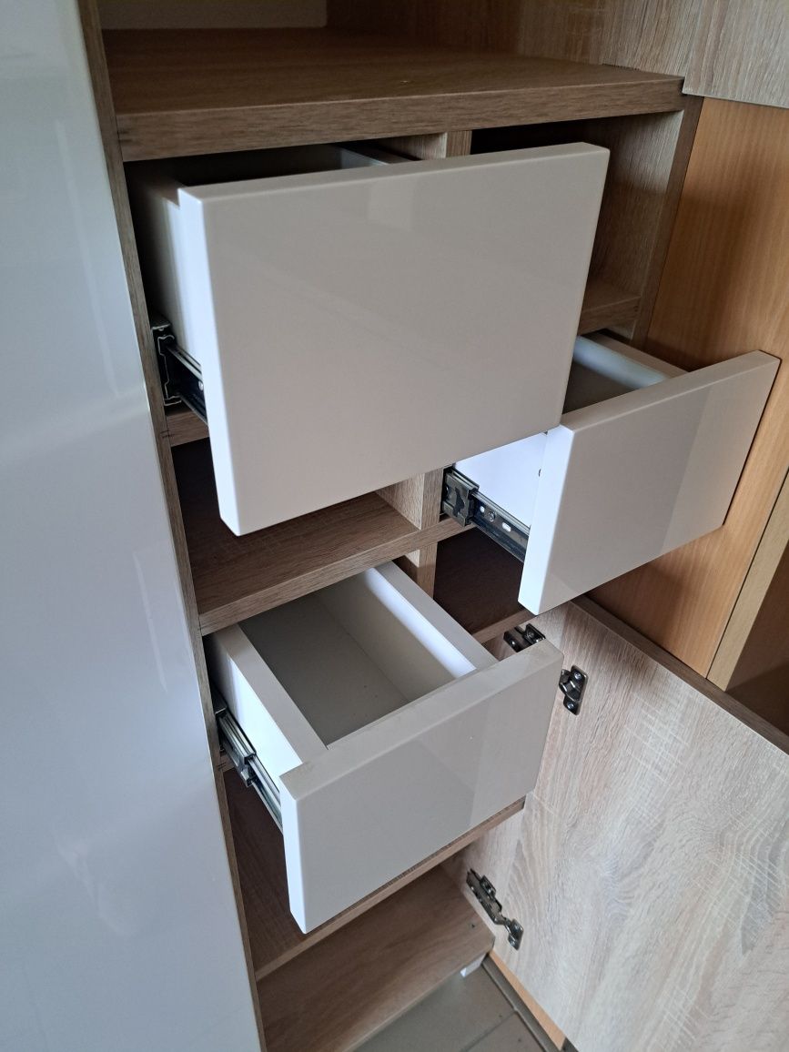 Szafa z półkami i szufladami Dąb sonoma + biały połysk MDF 194x80x48