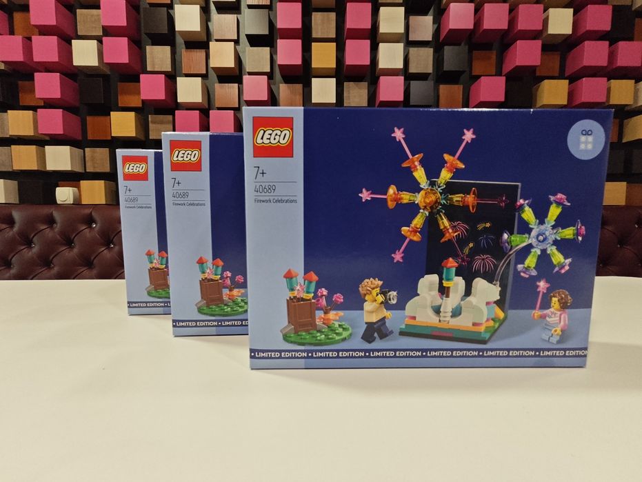 Конструктор LEGO Exclusive 40689 Cвятковий Феєрверк