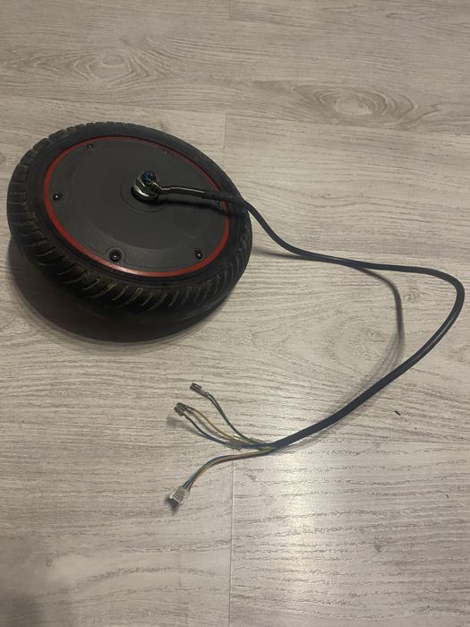 Silnik z oponą Juicease