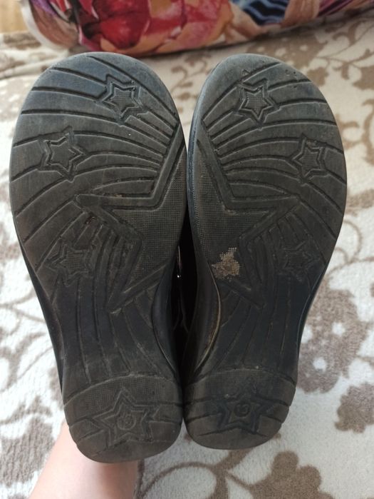 Czarne buty lakierki baleriny rozmiar 32