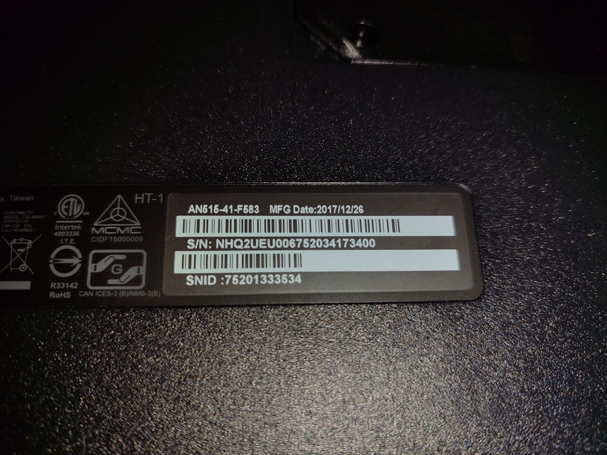 Ноутбук Acer Nitro 5 з новою сумкою,  підставкою та SSD