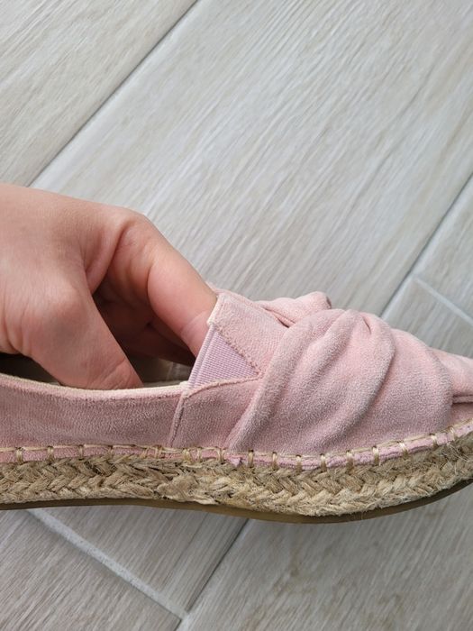 Espdaryle pudrowy róż z kokardą niska podeszwa DeeZee 37 23,8cm