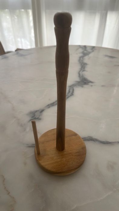 Suporte rolo papel toalha da Zara Home