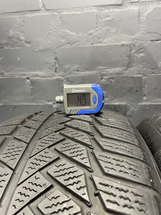2шт 235/55 R17 Continental WinterContact TS850p