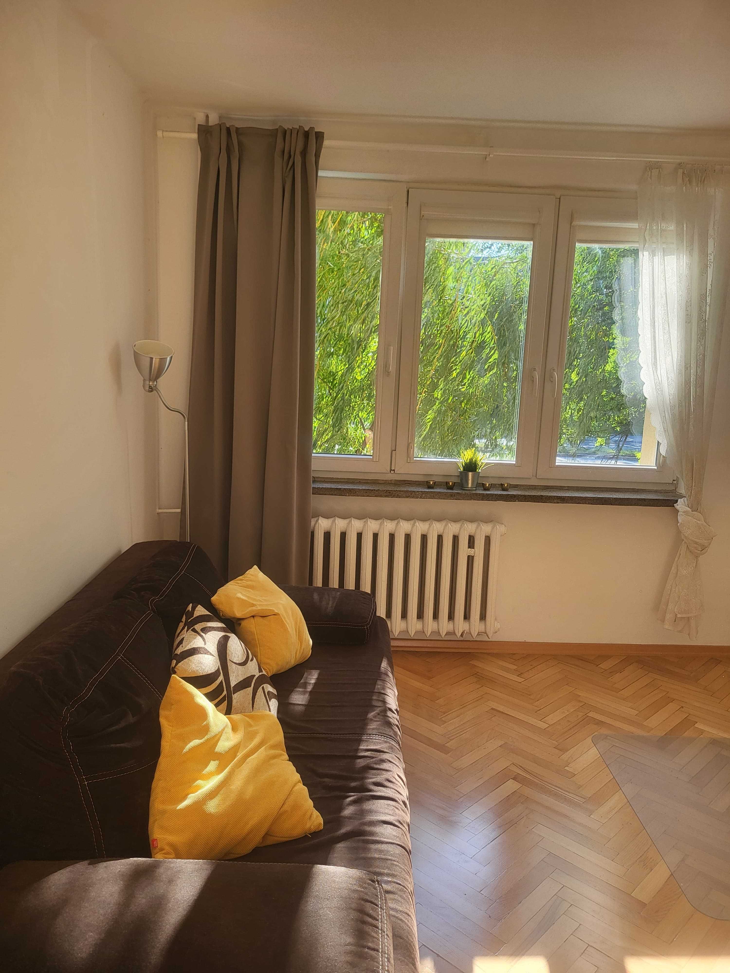 Do wynajęcia 2-pokojowe mieszkanie dla studentów – ul. Weissa – 44 m²