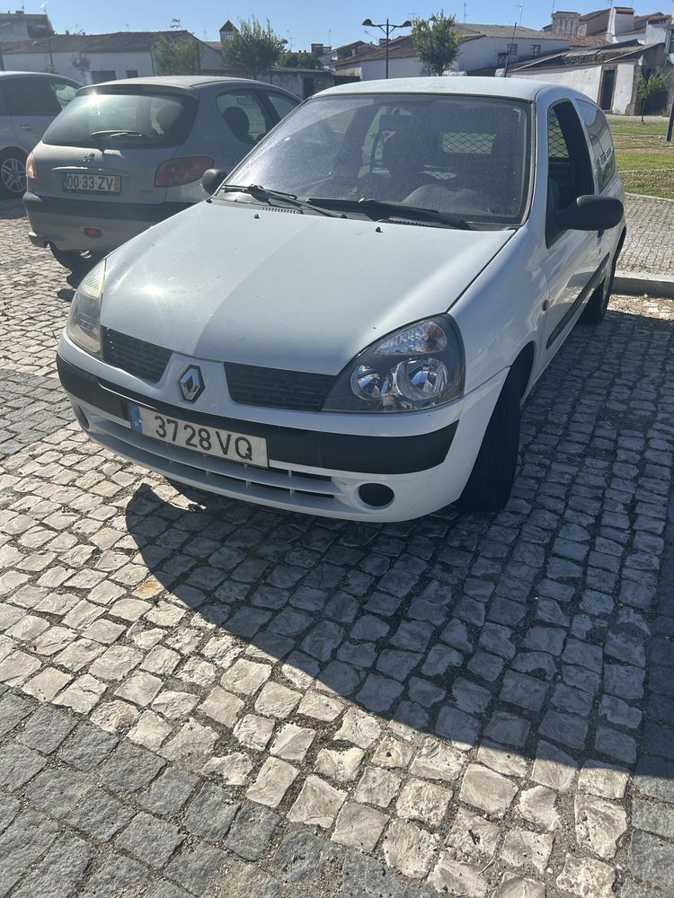 Clio 1.5 para pecas