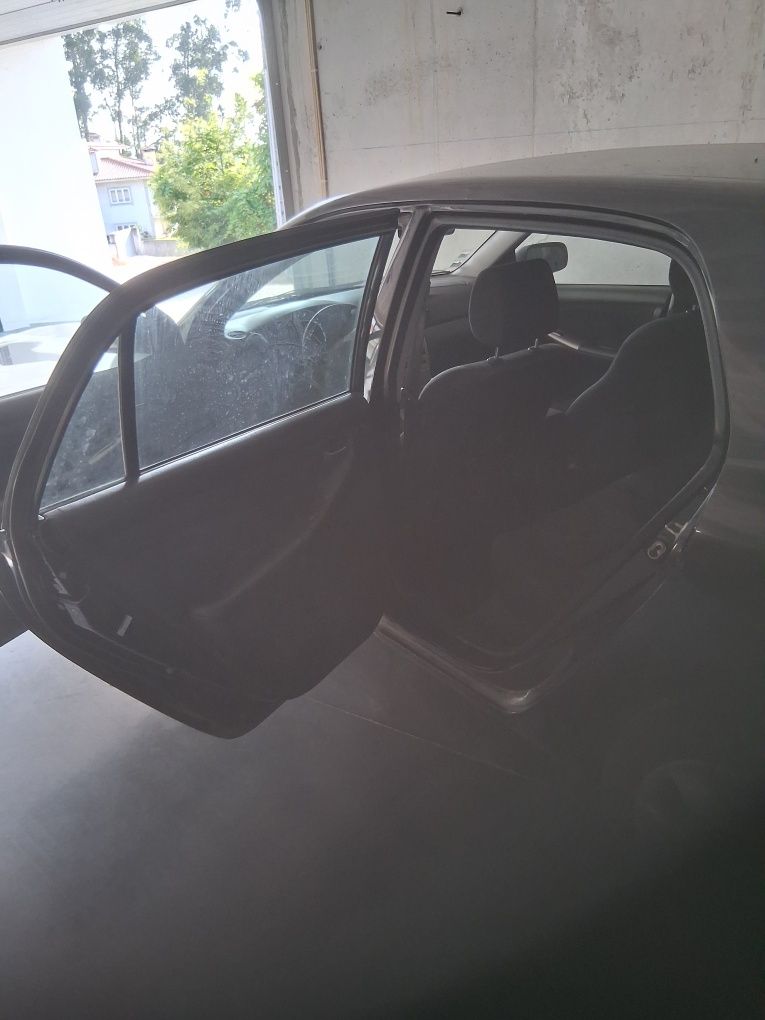 Vendo Toyota Corolla