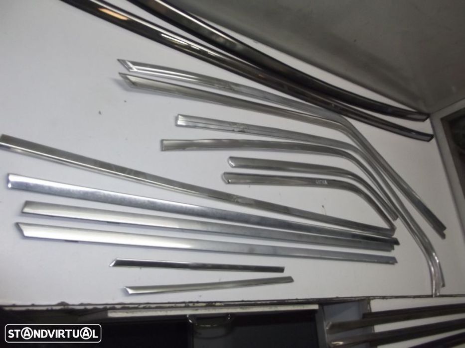 volvo 244 frisos da carroçaria